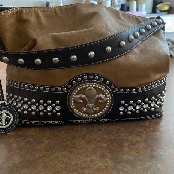 𝅺👜 Western Style brown Studs & Sparkles Fleur d’ Lis Lily should strap b… - Picture 5 of 10